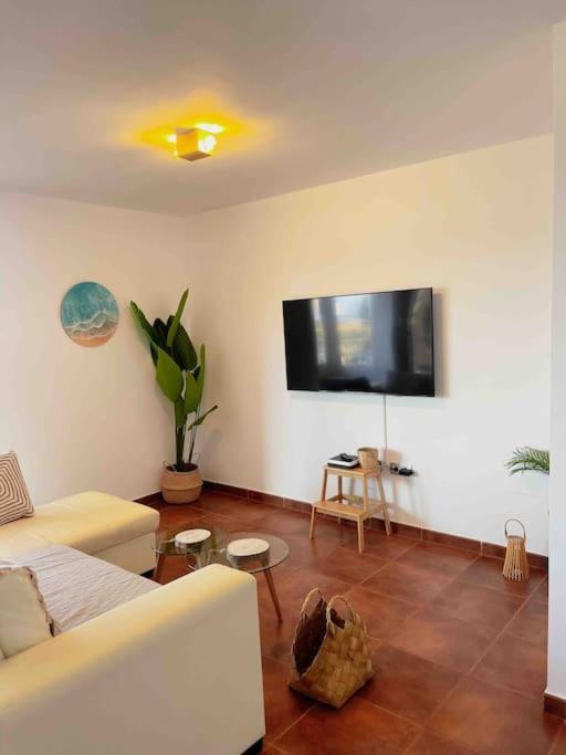 Apartamento Casa Bamboo Corralejo, Espacioso, Piscina Y Parking Esterno foto