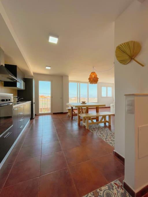 Apartamento Casa Bamboo Corralejo, Espacioso, Piscina Y Parking Esterno foto